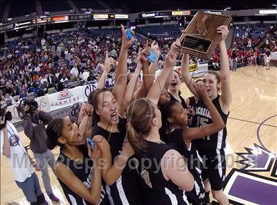 Thumbnail 2 in Archbishop Mitty vs. St. Francis (CIF NorCal D2 Final) photogallery.