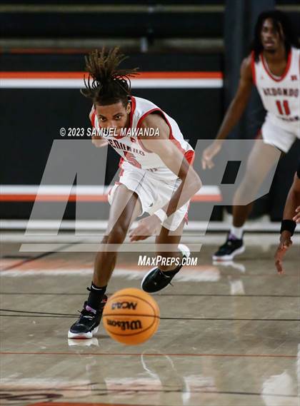 Thumbnail 2 in Redondo Union vs St. Anthony (Beverly Hills Tournament Semi-Final) photogallery.
