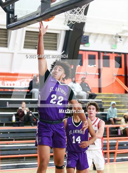 Thumbnail 1 in Redondo Union vs St. Anthony (Beverly Hills Tournament Semi-Final) photogallery.