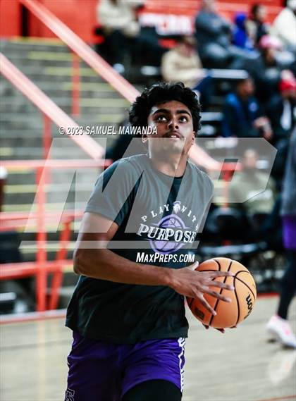 Thumbnail 3 in Redondo Union vs St. Anthony (Beverly Hills Tournament Semi-Final) photogallery.