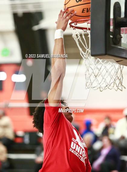Thumbnail 1 in Redondo Union vs St. Anthony (Beverly Hills Tournament Semi-Final) photogallery.