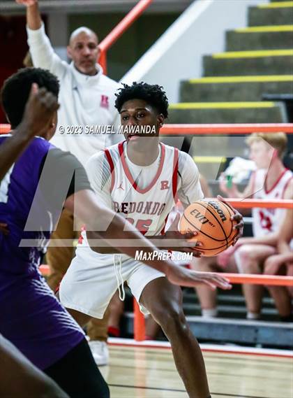 Thumbnail 2 in Redondo Union vs St. Anthony (Beverly Hills Tournament Semi-Final) photogallery.