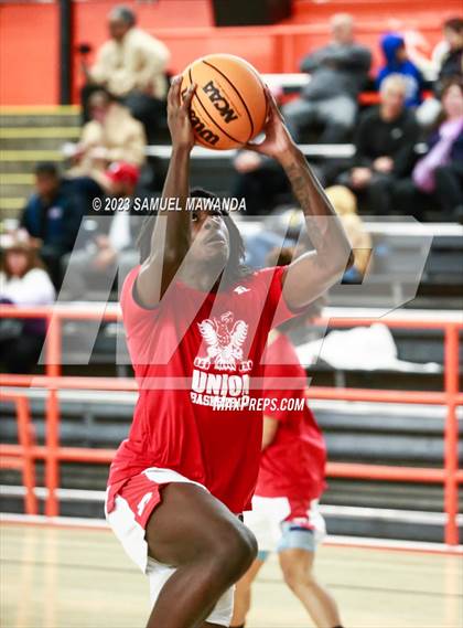 Thumbnail 3 in Redondo Union vs St. Anthony (Beverly Hills Tournament Semi-Final) photogallery.