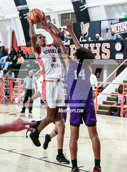 Thumbnail 2 in Redondo Union vs St. Anthony (Beverly Hills Tournament Semi-Final) photogallery.