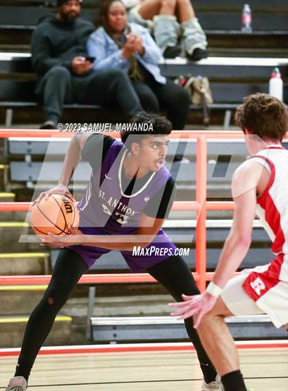 Thumbnail 3 in Redondo Union vs St. Anthony (Beverly Hills Tournament Semi-Final) photogallery.