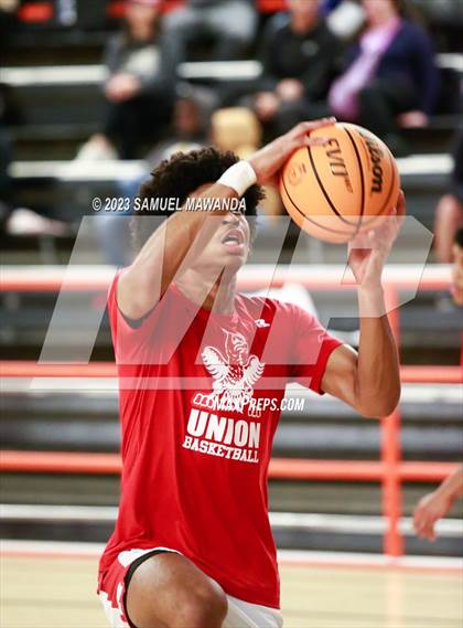 Thumbnail 3 in Redondo Union vs St. Anthony (Beverly Hills Tournament Semi-Final) photogallery.