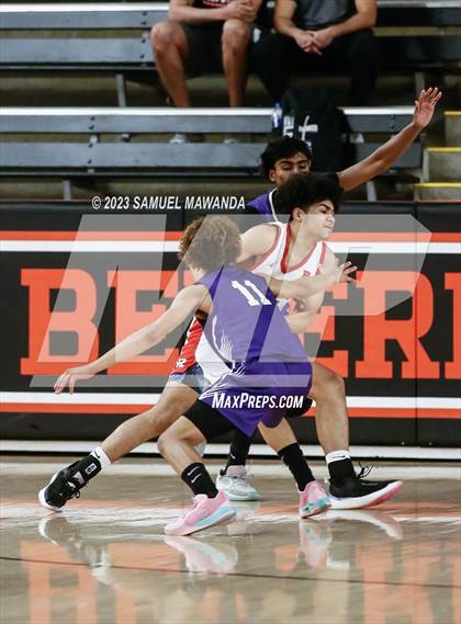 Thumbnail 3 in Redondo Union vs St. Anthony (Beverly Hills Tournament Semi-Final) photogallery.