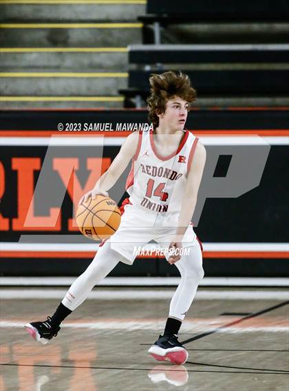 Thumbnail 3 in Redondo Union vs St. Anthony (Beverly Hills Tournament Semi-Final) photogallery.