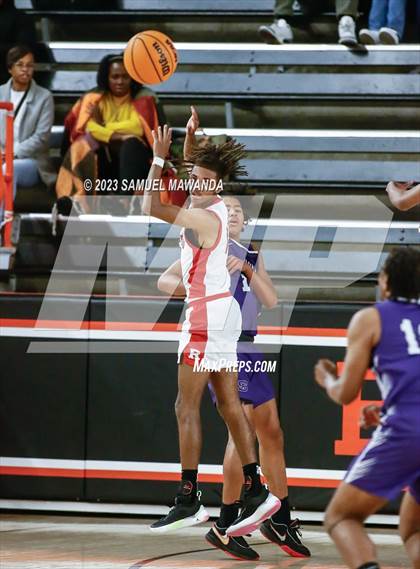 Thumbnail 3 in Redondo Union vs St. Anthony (Beverly Hills Tournament Semi-Final) photogallery.