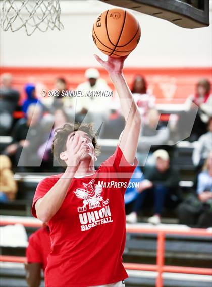 Thumbnail 2 in Redondo Union vs St. Anthony (Beverly Hills Tournament Semi-Final) photogallery.