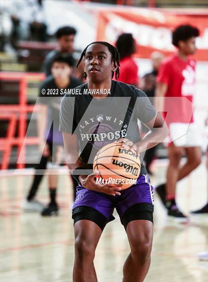 Thumbnail 1 in Redondo Union vs St. Anthony (Beverly Hills Tournament Semi-Final) photogallery.