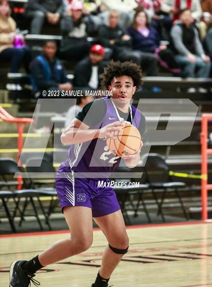 Thumbnail 2 in Redondo Union vs St. Anthony (Beverly Hills Tournament Semi-Final) photogallery.