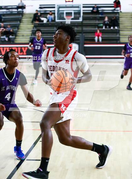 Thumbnail 2 in Redondo Union vs St. Anthony (Beverly Hills Tournament Semi-Final) photogallery.
