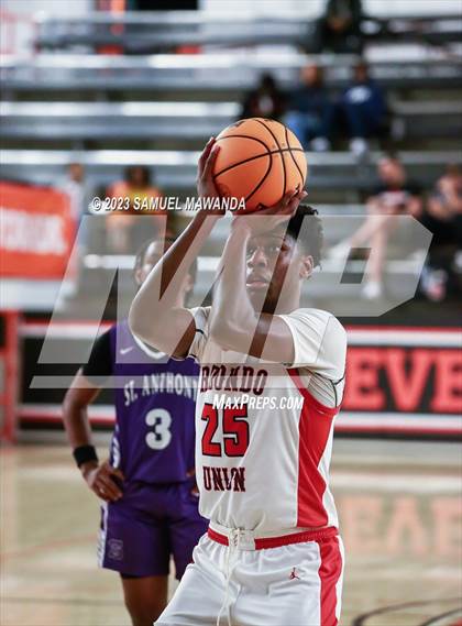 Thumbnail 3 in Redondo Union vs St. Anthony (Beverly Hills Tournament Semi-Final) photogallery.