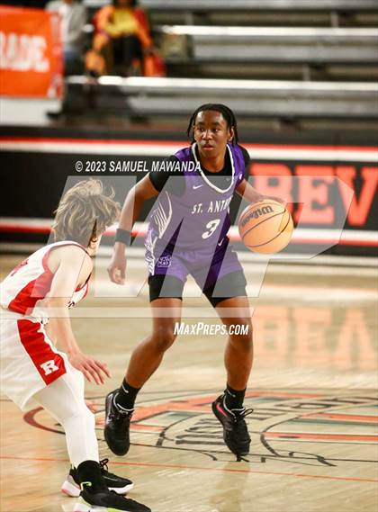 Thumbnail 3 in Redondo Union vs St. Anthony (Beverly Hills Tournament Semi-Final) photogallery.