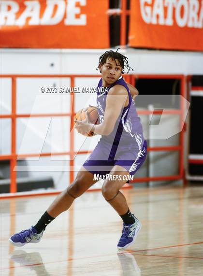 Thumbnail 1 in Redondo Union vs St. Anthony (Beverly Hills Tournament Semi-Final) photogallery.
