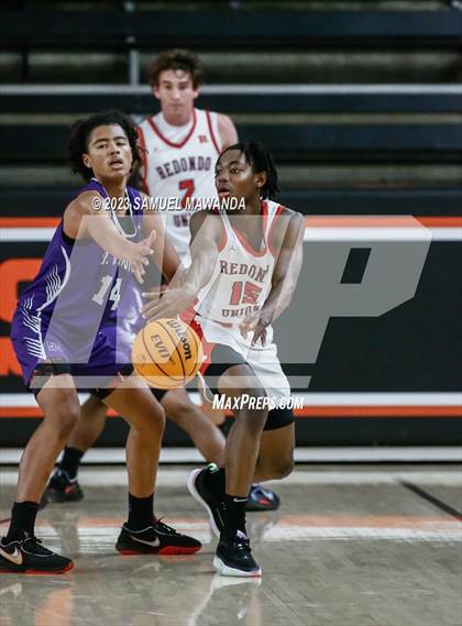 Thumbnail 3 in Redondo Union vs St. Anthony (Beverly Hills Tournament Semi-Final) photogallery.