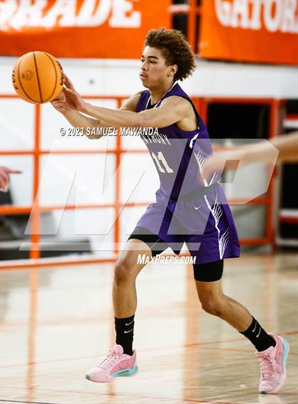 Thumbnail 2 in Redondo Union vs St. Anthony (Beverly Hills Tournament Semi-Final) photogallery.