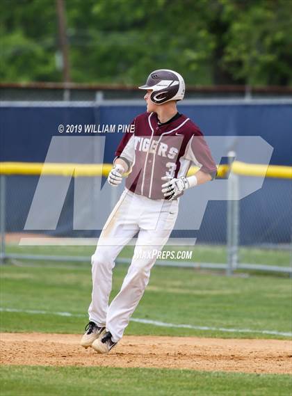 Thumbnail 3 in Corning-Painted Post vs. Kingston (NYSPHSAA Class AA Regional Semifinal) photogallery.