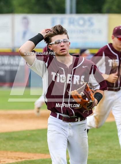 Thumbnail 2 in Corning-Painted Post vs. Kingston (NYSPHSAA Class AA Regional Semifinal) photogallery.