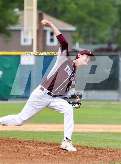 Thumbnail 2 in Corning-Painted Post vs. Kingston (NYSPHSAA Class AA Regional Semifinal) photogallery.