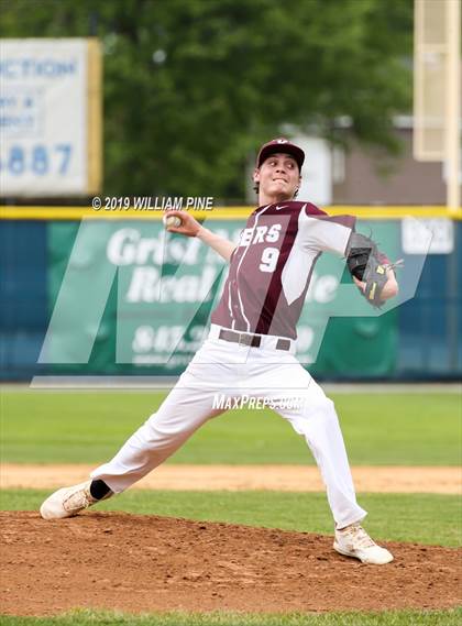 Thumbnail 3 in Corning-Painted Post vs. Kingston (NYSPHSAA Class AA Regional Semifinal) photogallery.