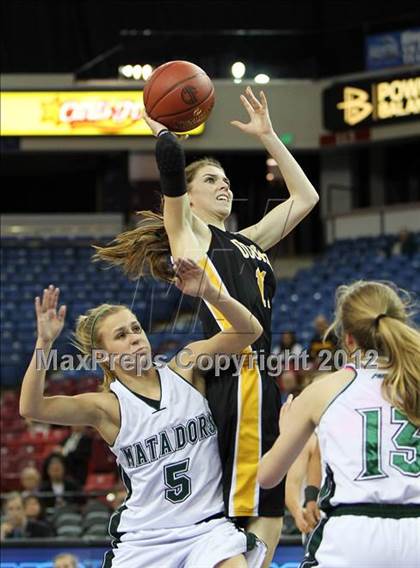 Thumbnail 1 in Miramonte vs. Bishop O'Dowd (CIF D3 NorCal Regional Final) photogallery.