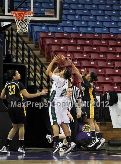 Thumbnail 3 in Miramonte vs. Bishop O'Dowd (CIF D3 NorCal Regional Final) photogallery.
