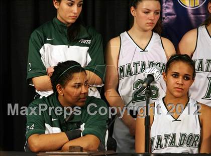 Thumbnail 3 in Miramonte vs. Bishop O'Dowd (CIF D3 NorCal Regional Final) photogallery.