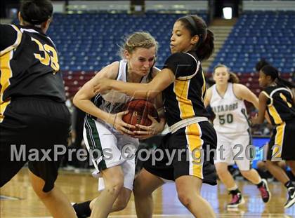 Thumbnail 2 in Miramonte vs. Bishop O'Dowd (CIF D3 NorCal Regional Final) photogallery.