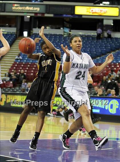 Thumbnail 2 in Miramonte vs. Bishop O'Dowd (CIF D3 NorCal Regional Final) photogallery.