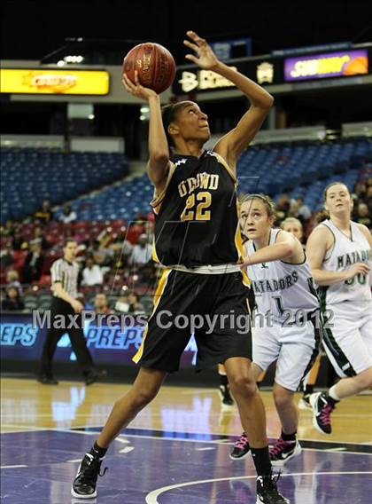 Thumbnail 3 in Miramonte vs. Bishop O'Dowd (CIF D3 NorCal Regional Final) photogallery.