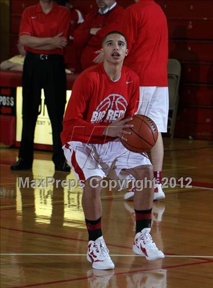 Thumbnail 2 in St. Albans vs. Parkersburg photogallery.