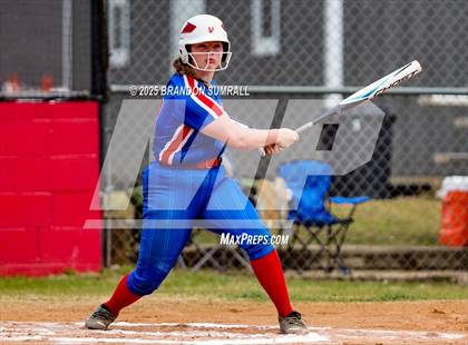 Thumbnail 1 in Jemison vs Verbena (Chilton County Tournament Round 1) photogallery.