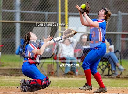 Thumbnail 1 in Jemison vs Verbena (Chilton County Tournament Round 1) photogallery.