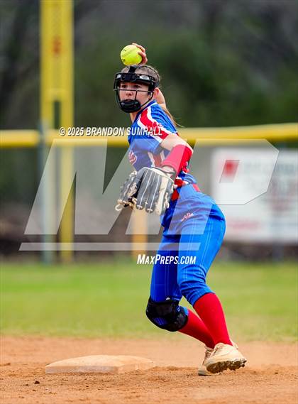 Thumbnail 2 in Jemison vs Verbena (Chilton County Tournament Round 1) photogallery.