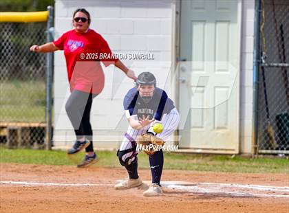 Thumbnail 3 in Jemison vs Verbena (Chilton County Tournament Round 1) photogallery.