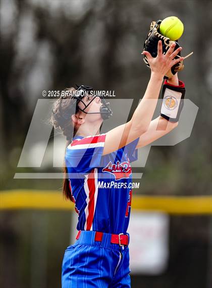 Thumbnail 1 in Jemison vs Verbena (Chilton County Tournament Round 1) photogallery.