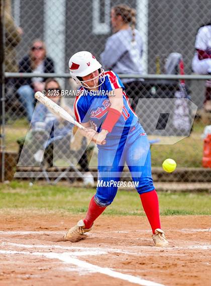 Thumbnail 1 in Jemison vs Verbena (Chilton County Tournament Round 1) photogallery.