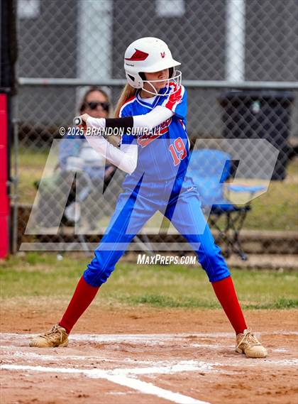 Thumbnail 1 in Jemison vs Verbena (Chilton County Tournament Round 1) photogallery.