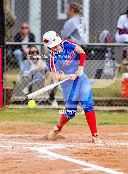 Thumbnail 2 in Jemison vs Verbena (Chilton County Tournament Round 1) photogallery.