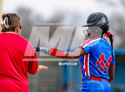 Thumbnail 3 in Jemison vs Verbena (Chilton County Tournament Round 1) photogallery.