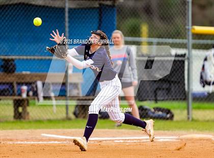 Thumbnail 2 in Jemison vs Verbena (Chilton County Tournament Round 1) photogallery.