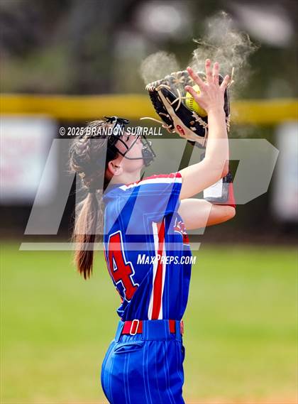Thumbnail 2 in Jemison vs Verbena (Chilton County Tournament Round 1) photogallery.