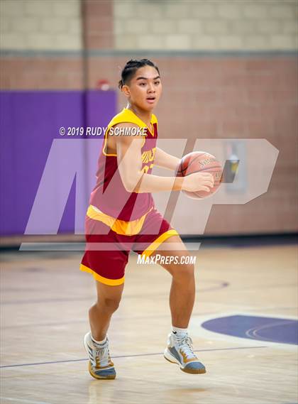 Thumbnail 2 in Hillcrest vs. Bonita Vista (BSN Sports Showcase) photogallery.
