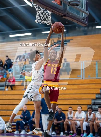 Thumbnail 3 in Hillcrest vs. Bonita Vista (BSN Sports Showcase) photogallery.