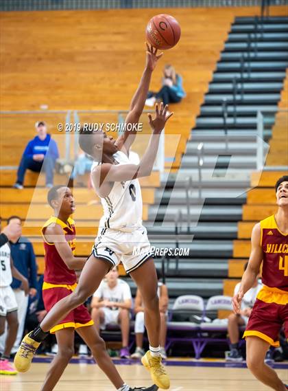 Thumbnail 2 in Hillcrest vs. Bonita Vista (BSN Sports Showcase) photogallery.