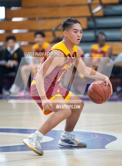Thumbnail 1 in Hillcrest vs. Bonita Vista (BSN Sports Showcase) photogallery.