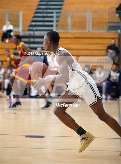 Thumbnail 1 in Hillcrest vs. Bonita Vista (BSN Sports Showcase) photogallery.