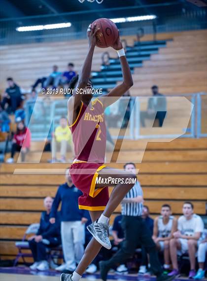 Thumbnail 3 in Hillcrest vs. Bonita Vista (BSN Sports Showcase) photogallery.